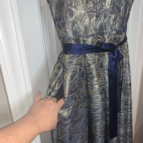 NIKKI Italy Gold & Navy Cocktail Dress NWOT - Picture 7 of 7